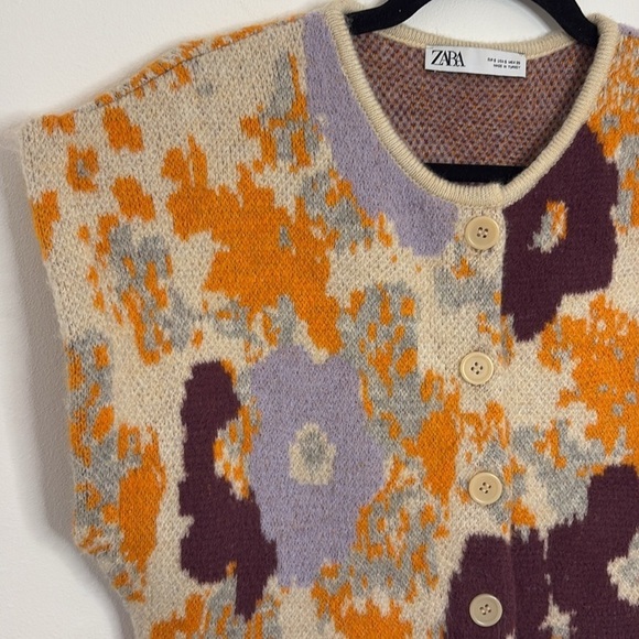 Zara Floral Jacquard Oversized Sweater Vest - Picture 7 of 10